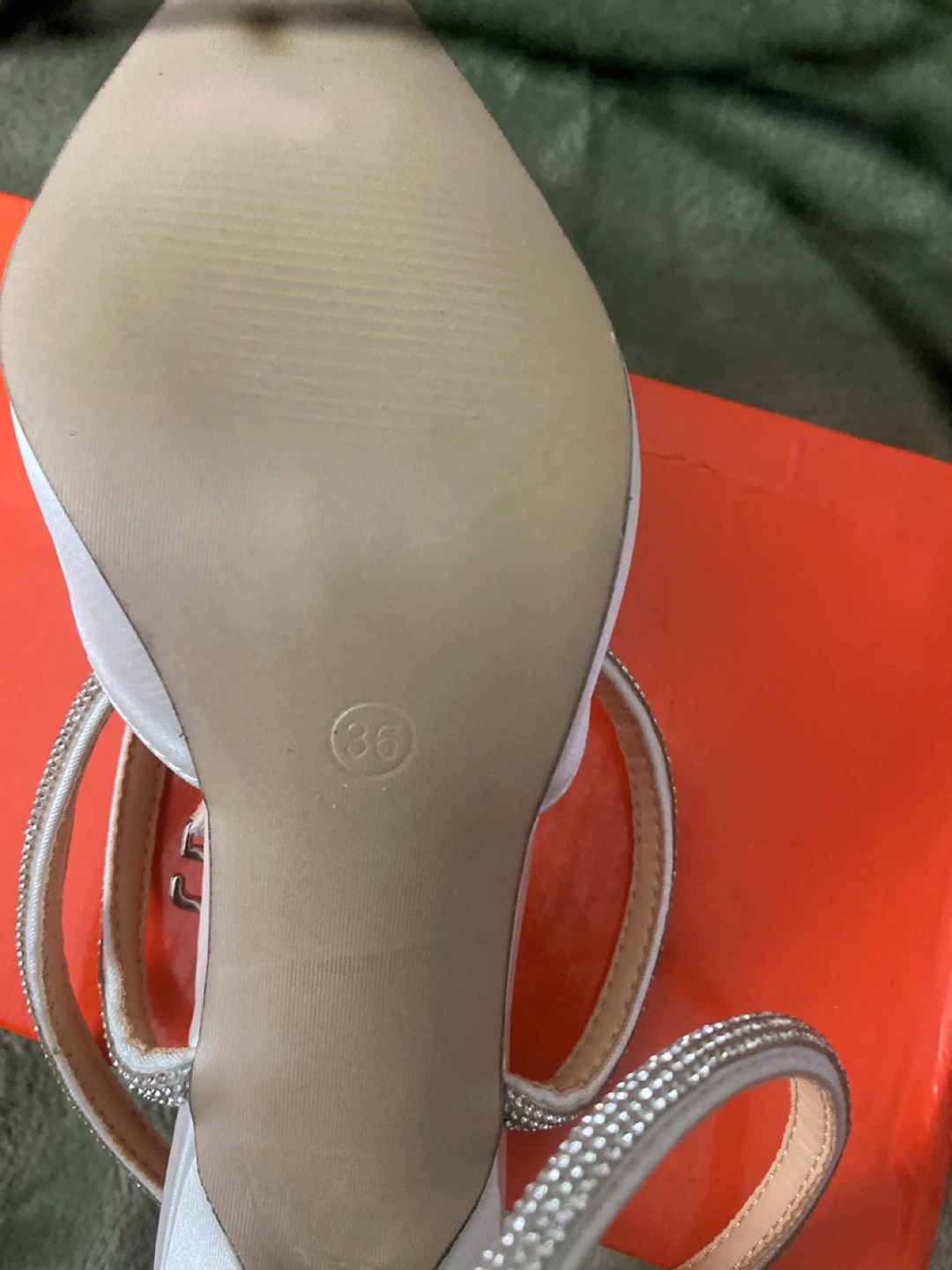 White Heels Size 6 - photo 3