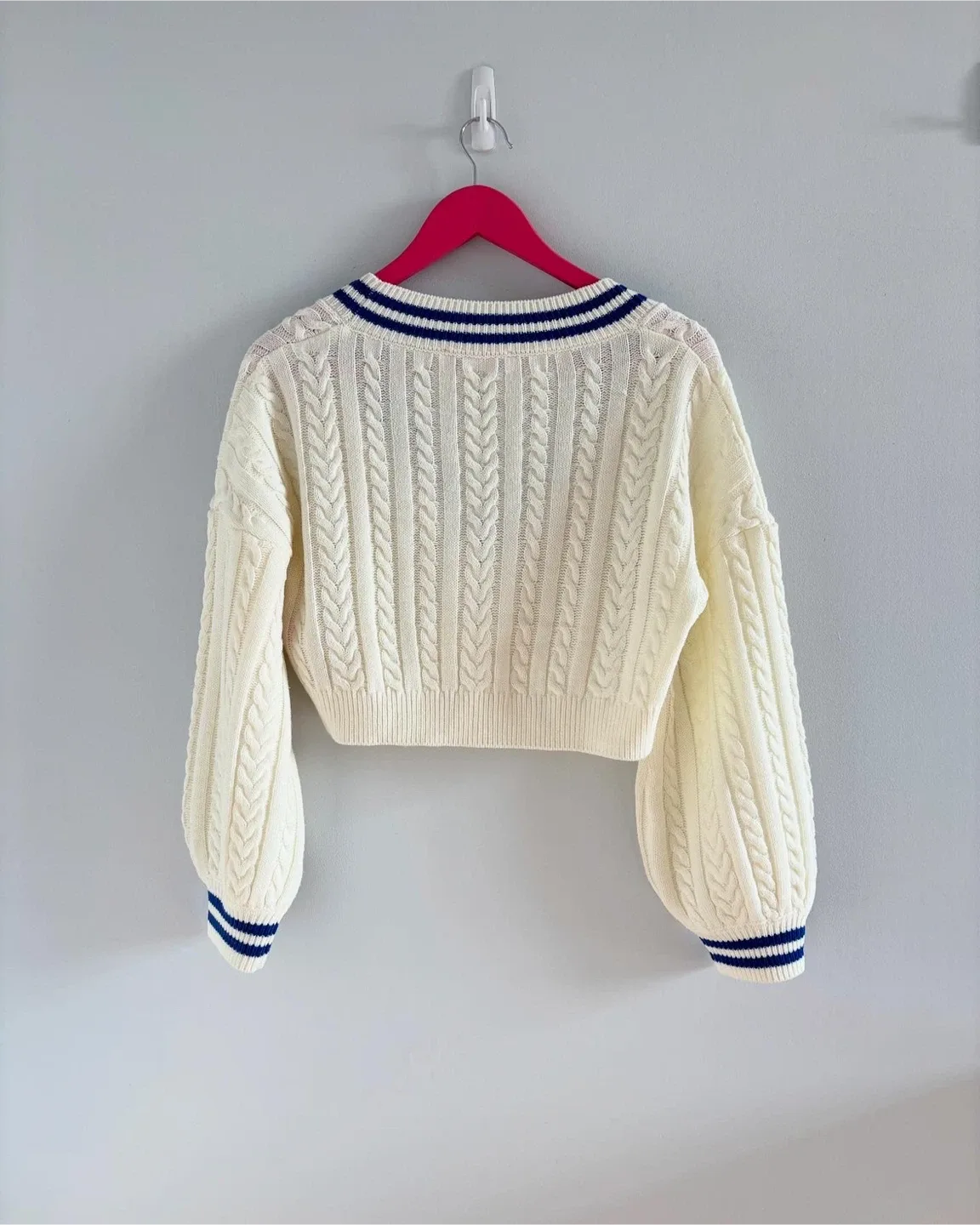 Dolls Kill | V-Neck Crop Sweater - XXS image indicator(4)