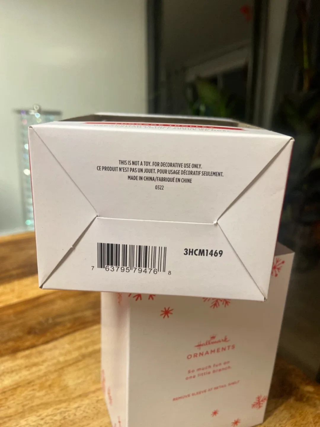 NEW: Hallmark Harry Potter Hermione Granger Ornament - New image indicator(3)