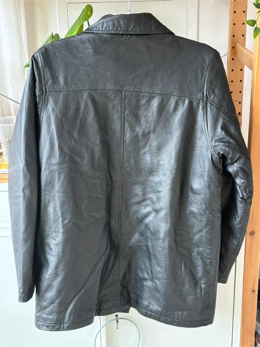 Vintage Black Leather Jacket image indicator(2)
