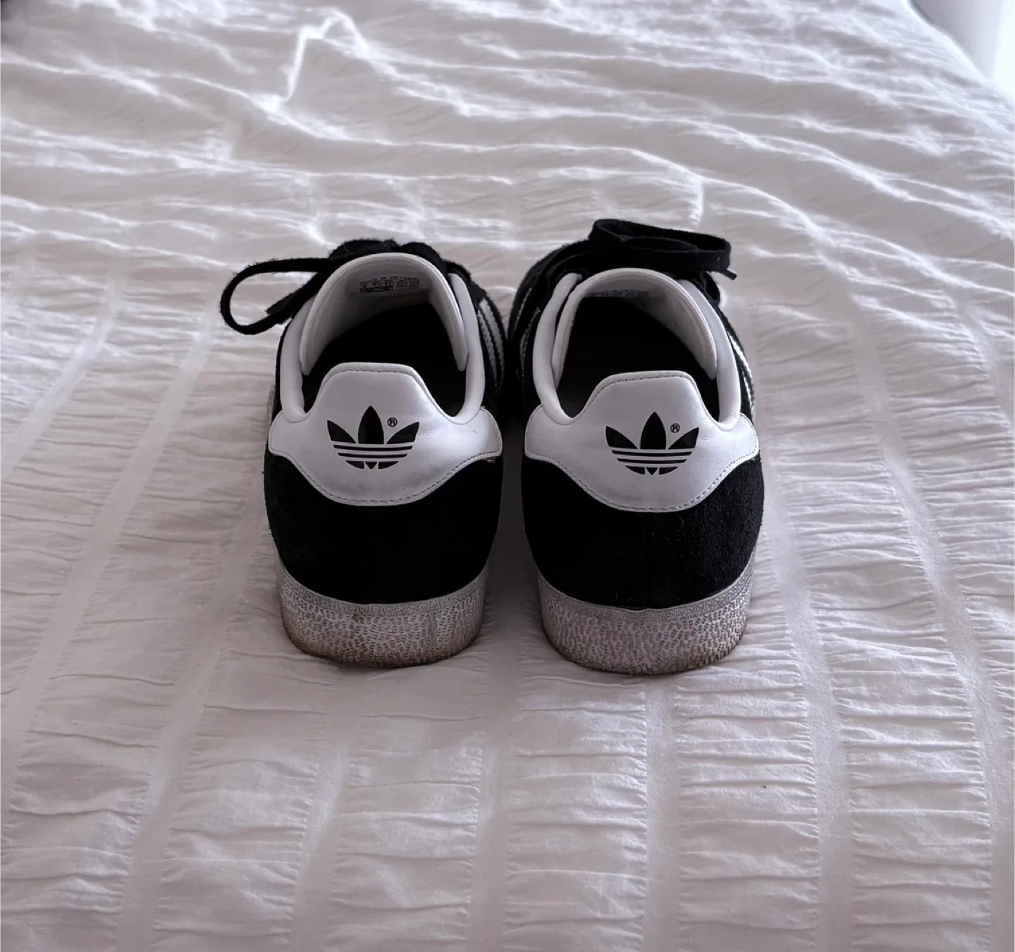 Adidas Gazelle Black & White image indicator(4)