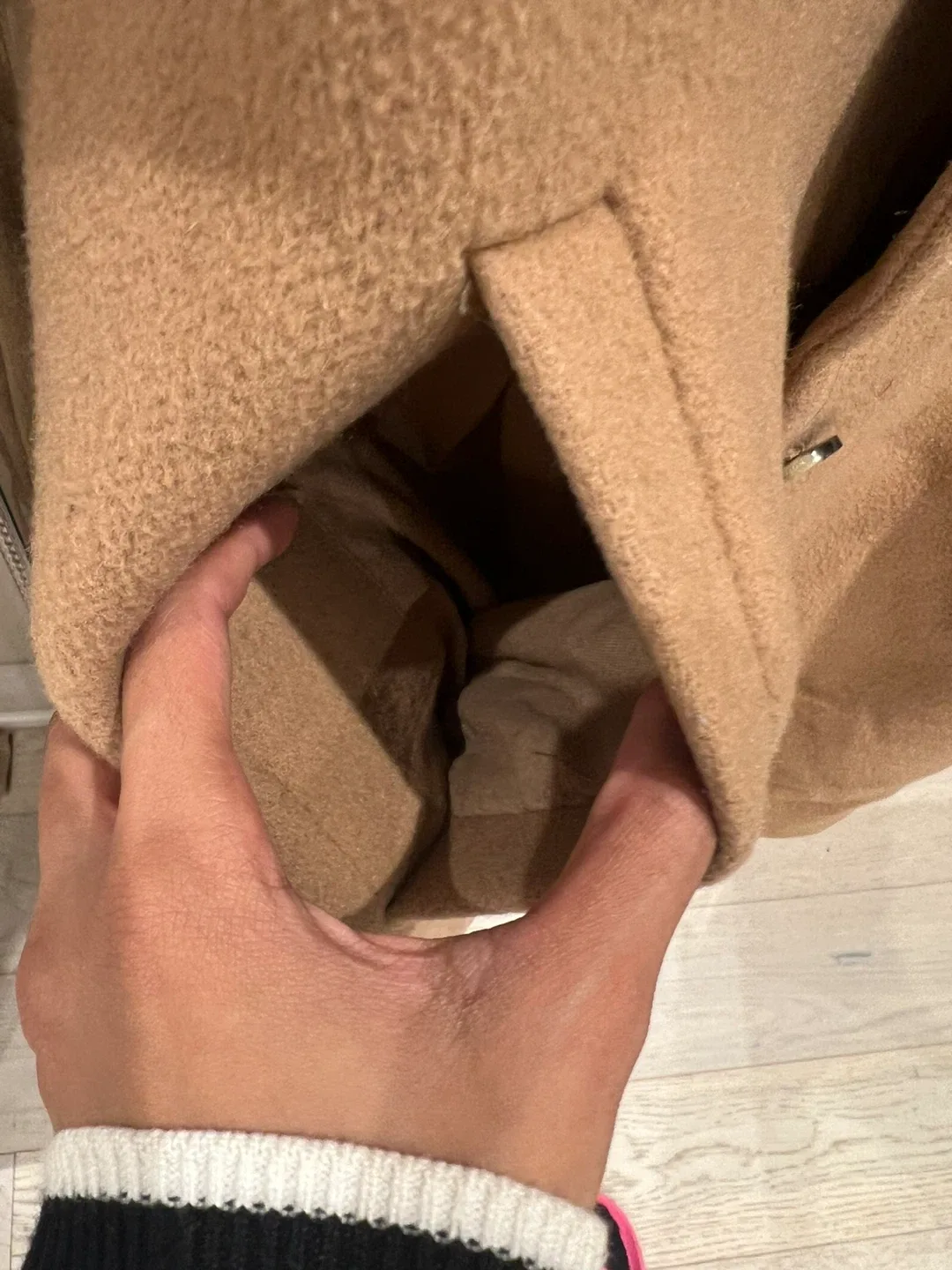 Wilfred The Only Coat - Size XS image indicator(7)