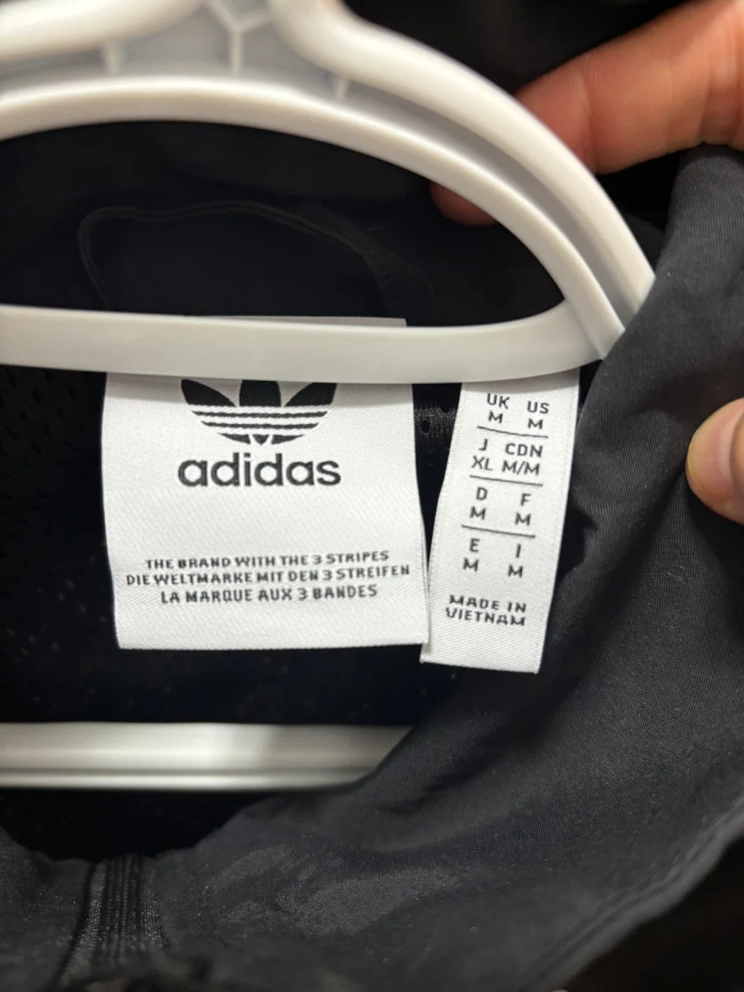 Adidas Black Windbreaker Jacket - Size M image indicator(3)