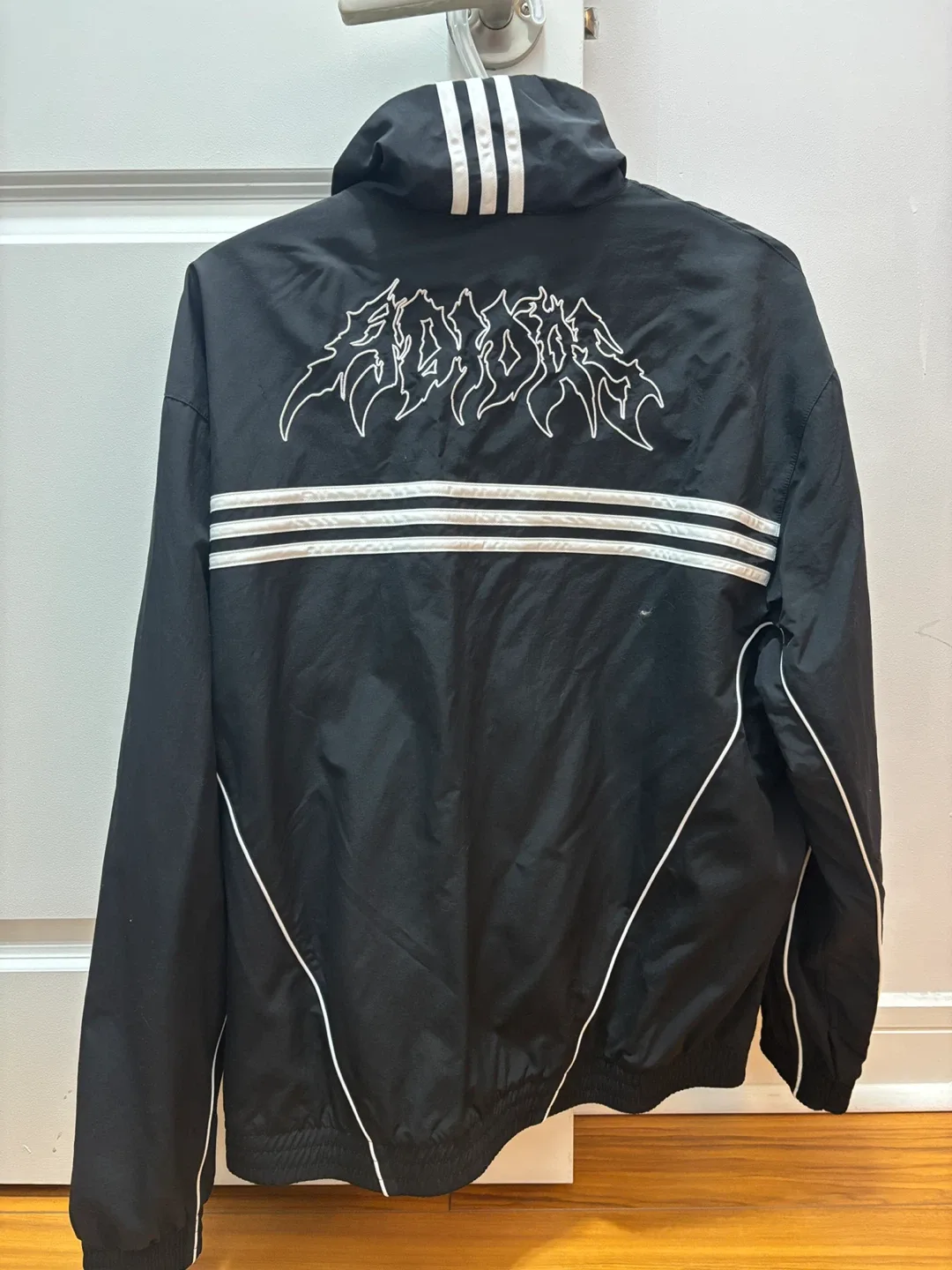 Adidas Black Windbreaker Jacket - Size M image indicator(2)