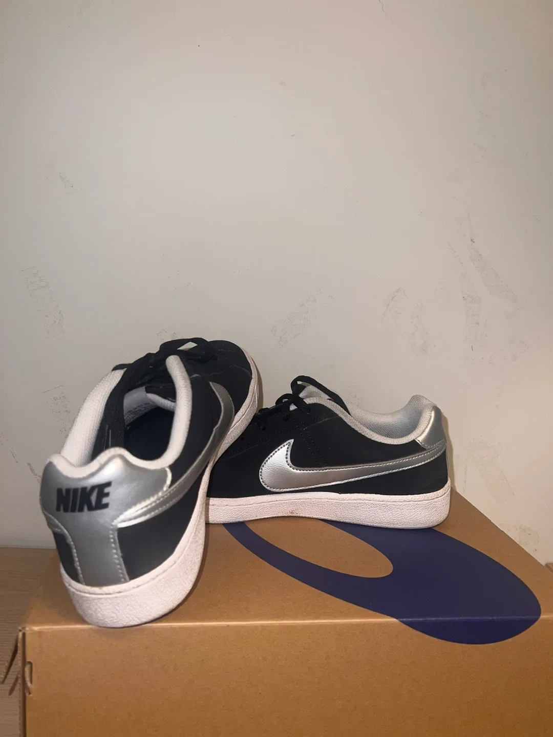 Nike Court Royale Shoes - Black/Silver image indicator(3)