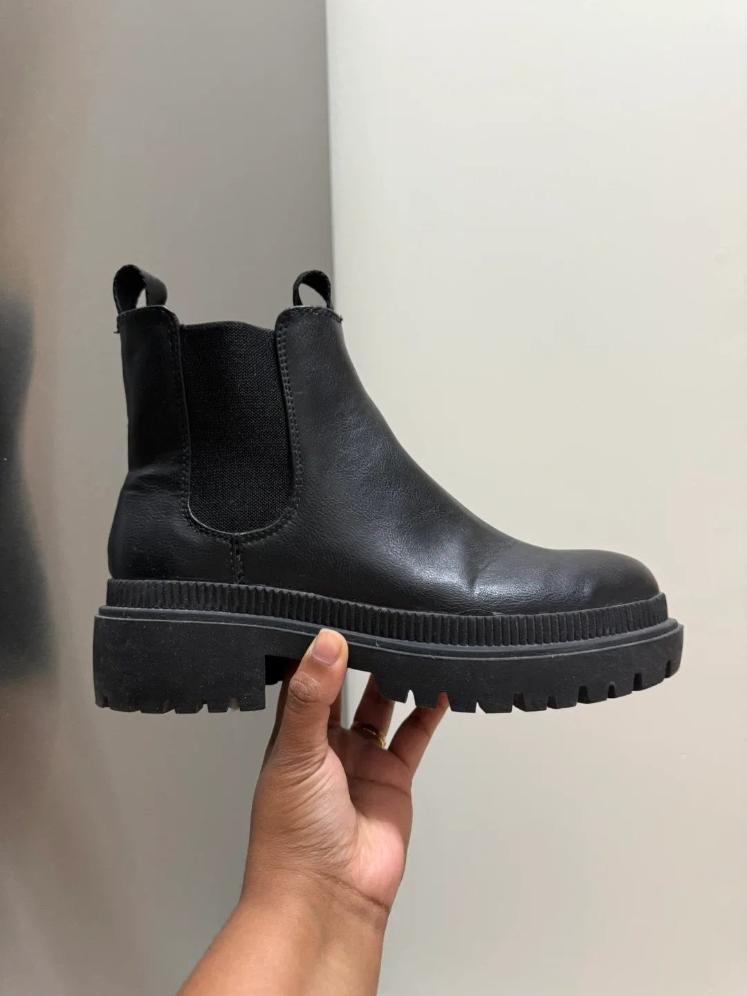 Black Chelsea Boots - Size 37 image indicator(3)
