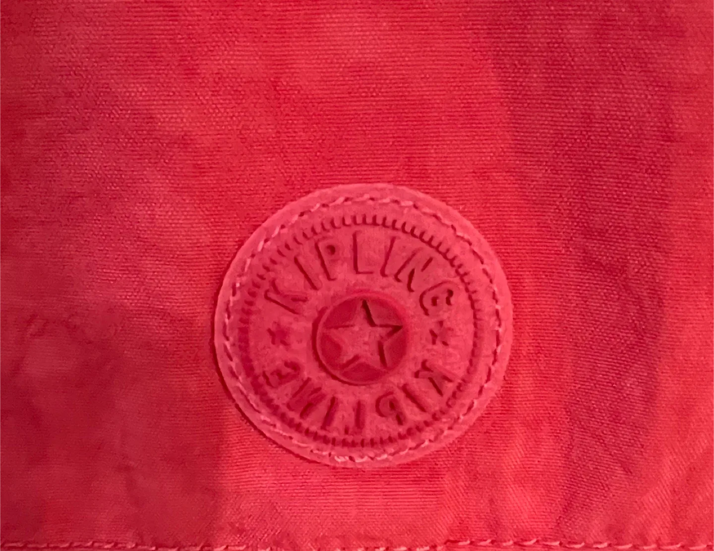 Kipling crossbody,Roots crossbody, Tyler Rodan backpack image indicator(6)