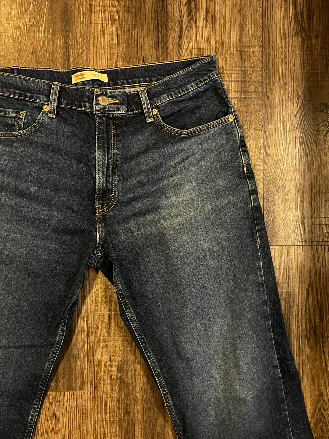 Levi Strauss & Co Signature Relaxed Fit Jeans image indicator(3)