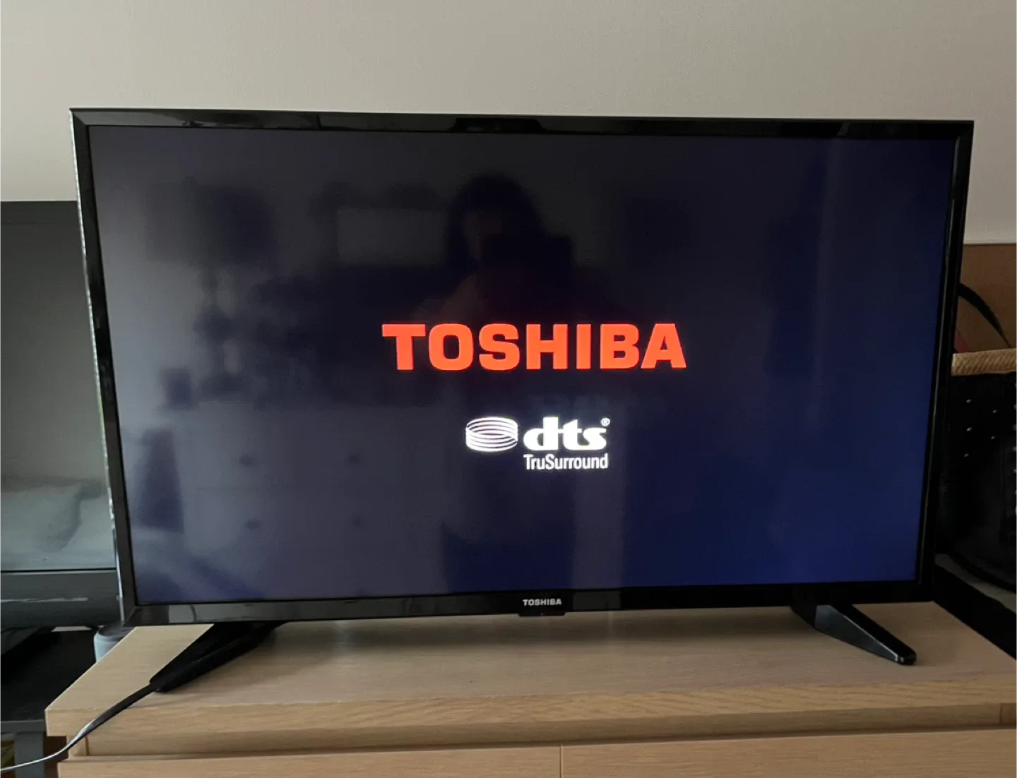Toshiba 32" LED TV