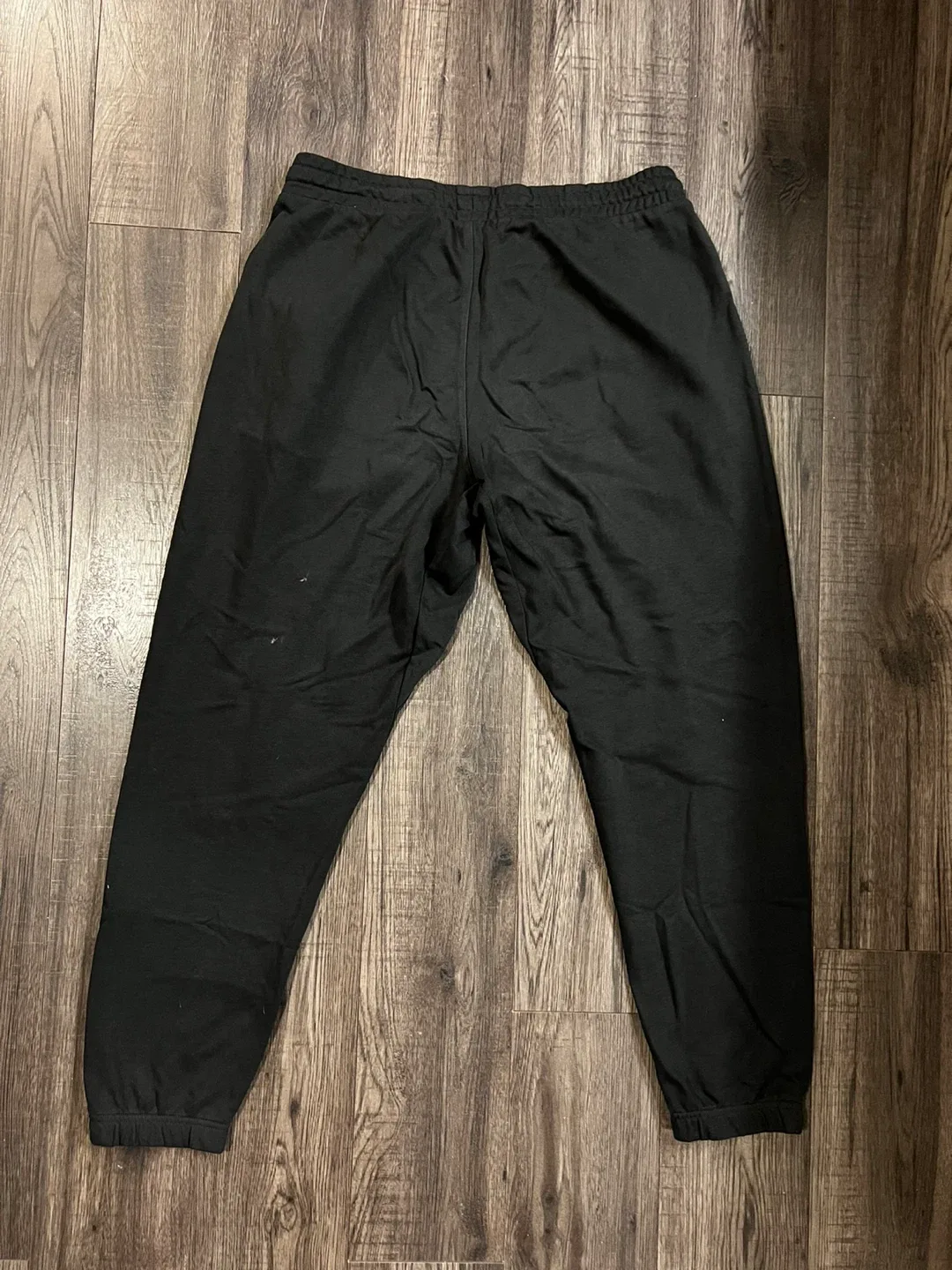 Gymshark Black XL Joggers image indicator(3)