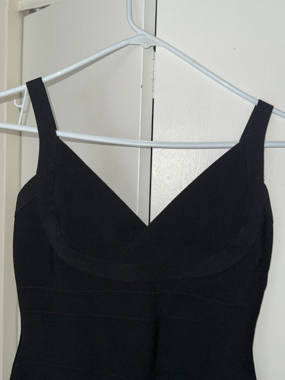 Aritzia Babaton Bandage Black Dress - photo 4