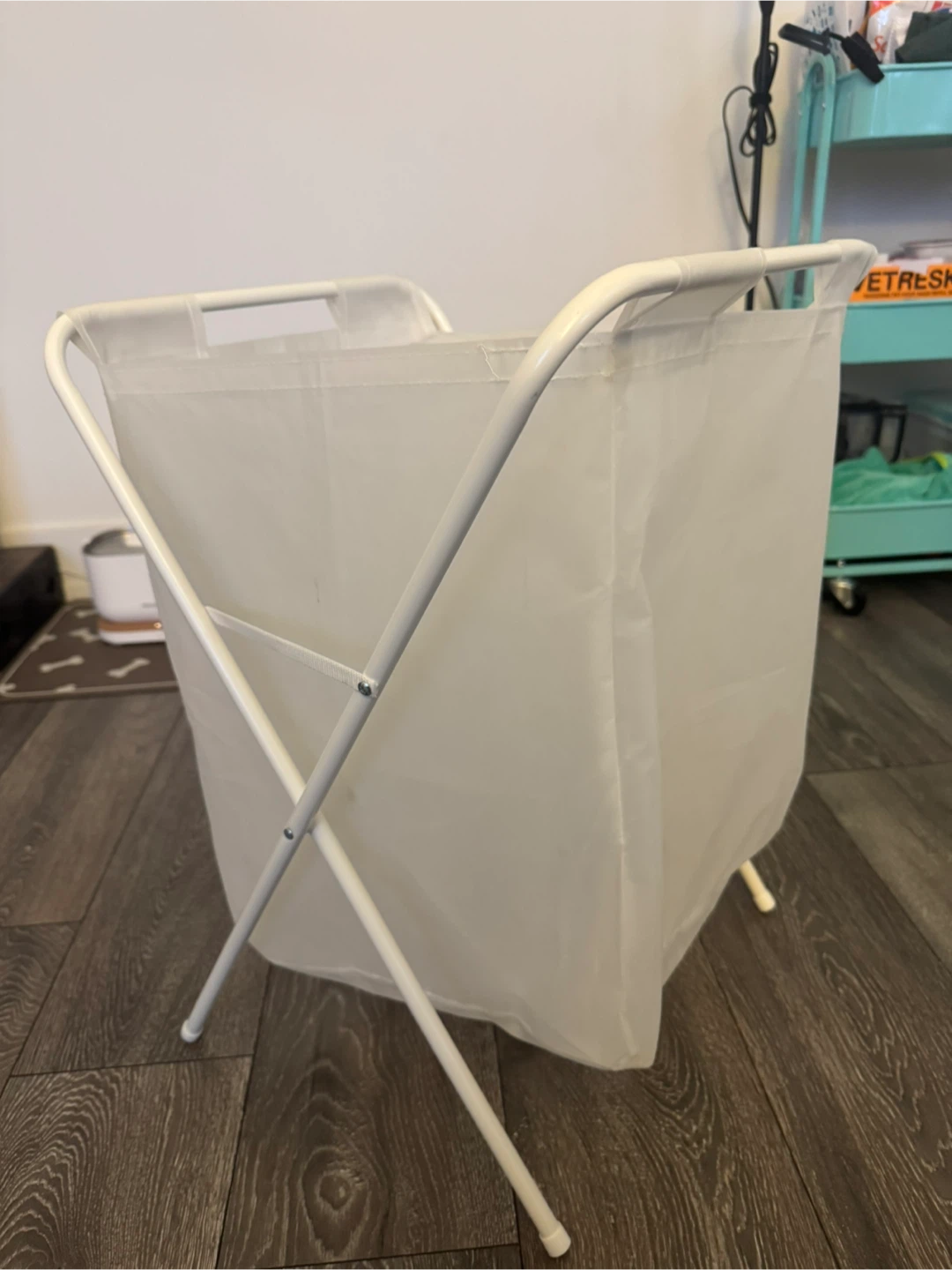IKEA white laundry basket - photo 2