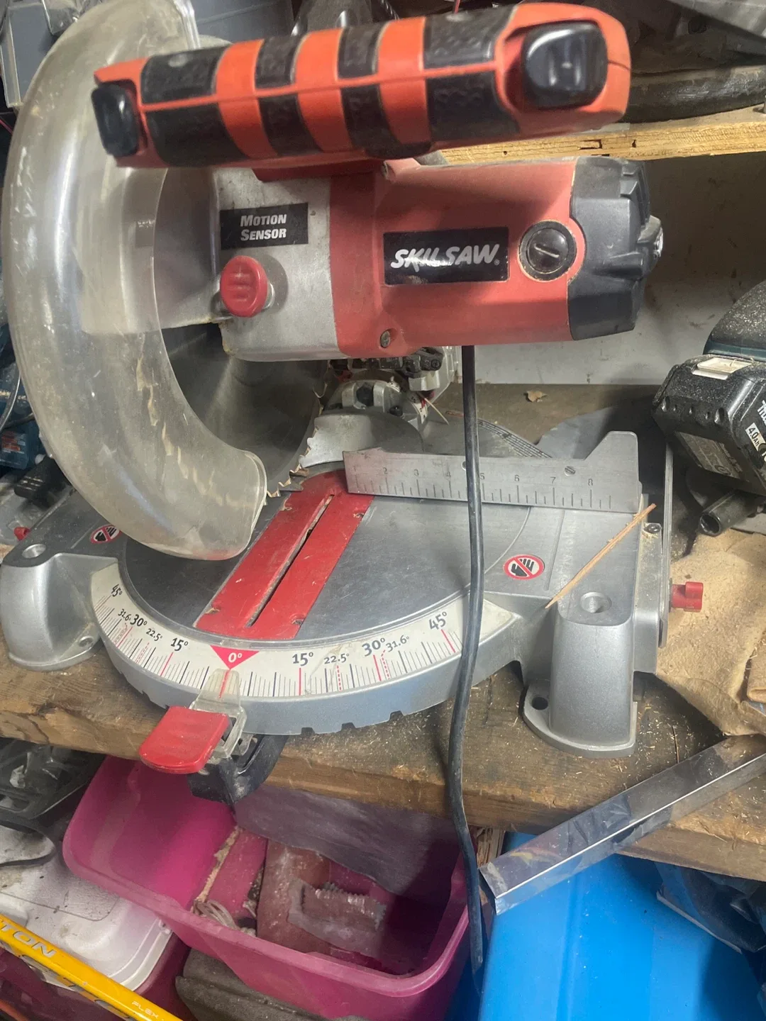 Skilsaw Miter Saw - Motion Sensor