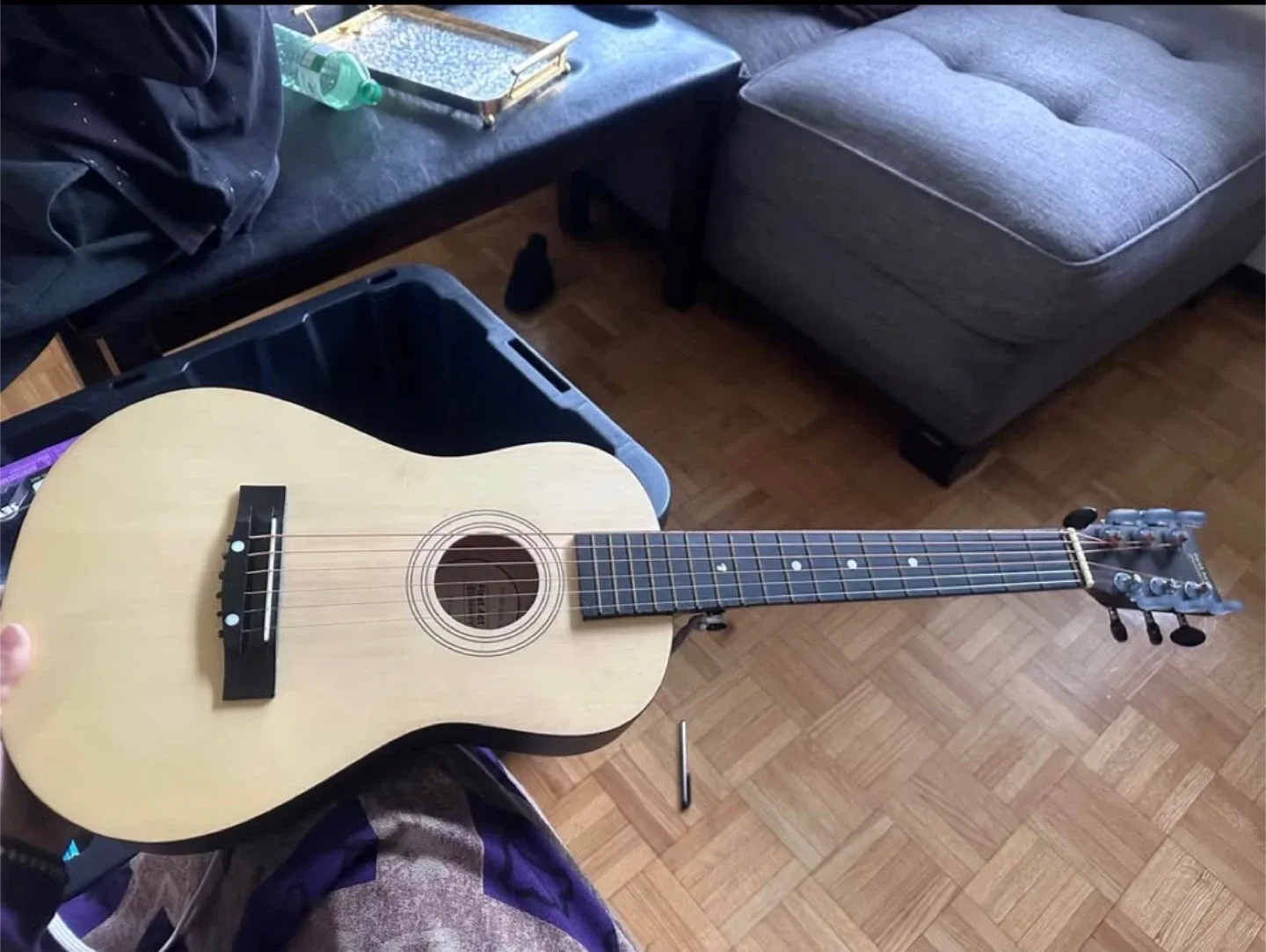 First Act Discovery Acoustic Guitar image indicator(2)