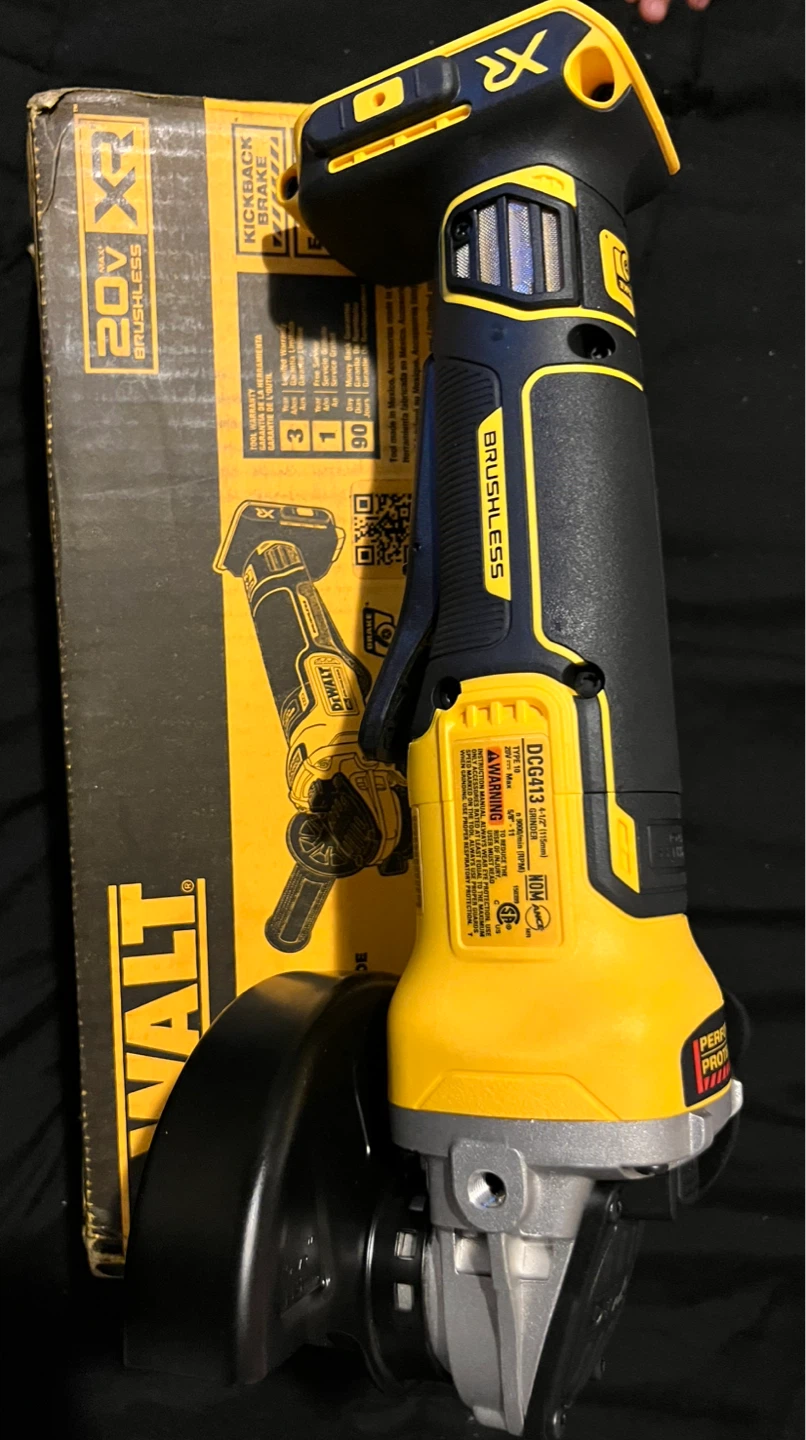 DeWalt 4.5" Angle Grinder w/ Brake (Tool Only)