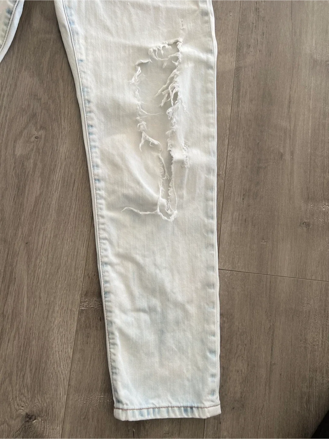 Joe Fresh Slouchy Boyfriend Jeans - Size 26 / 28 / 2-4 image indicator(5)