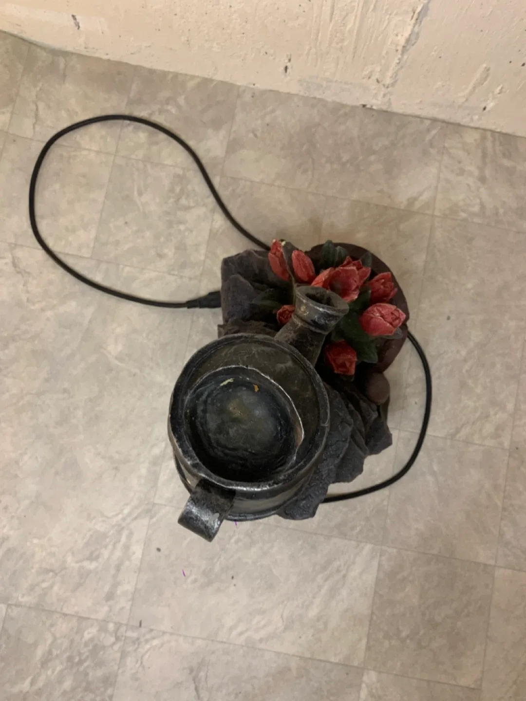 Watering Can and Flower Fountain - outdoor garden decor image indicator(7)