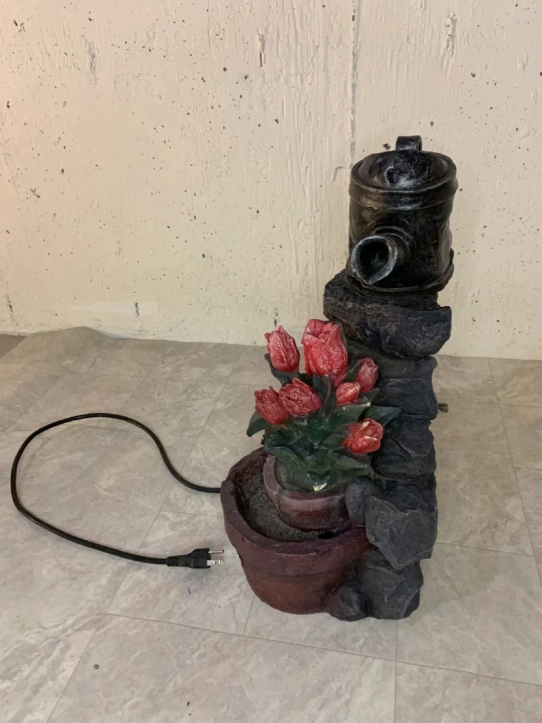 Watering Can and Flower Fountain - outdoor garden decor image indicator(9)