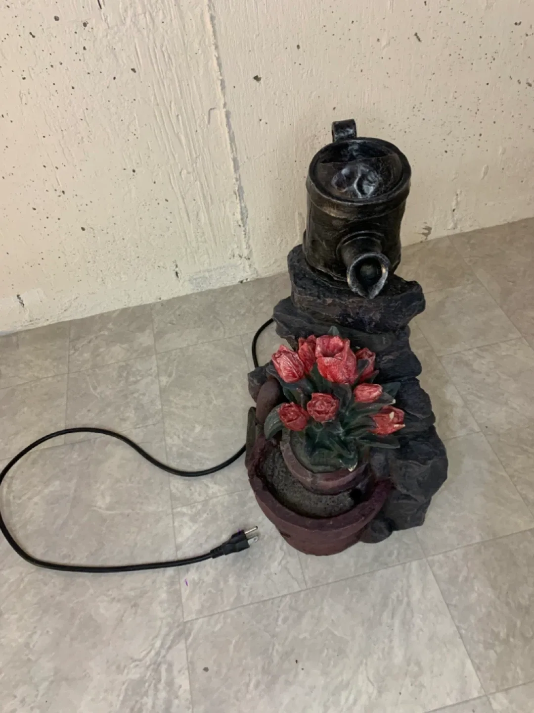 Watering Can and Flower Fountain - outdoor garden decor image indicator(10)