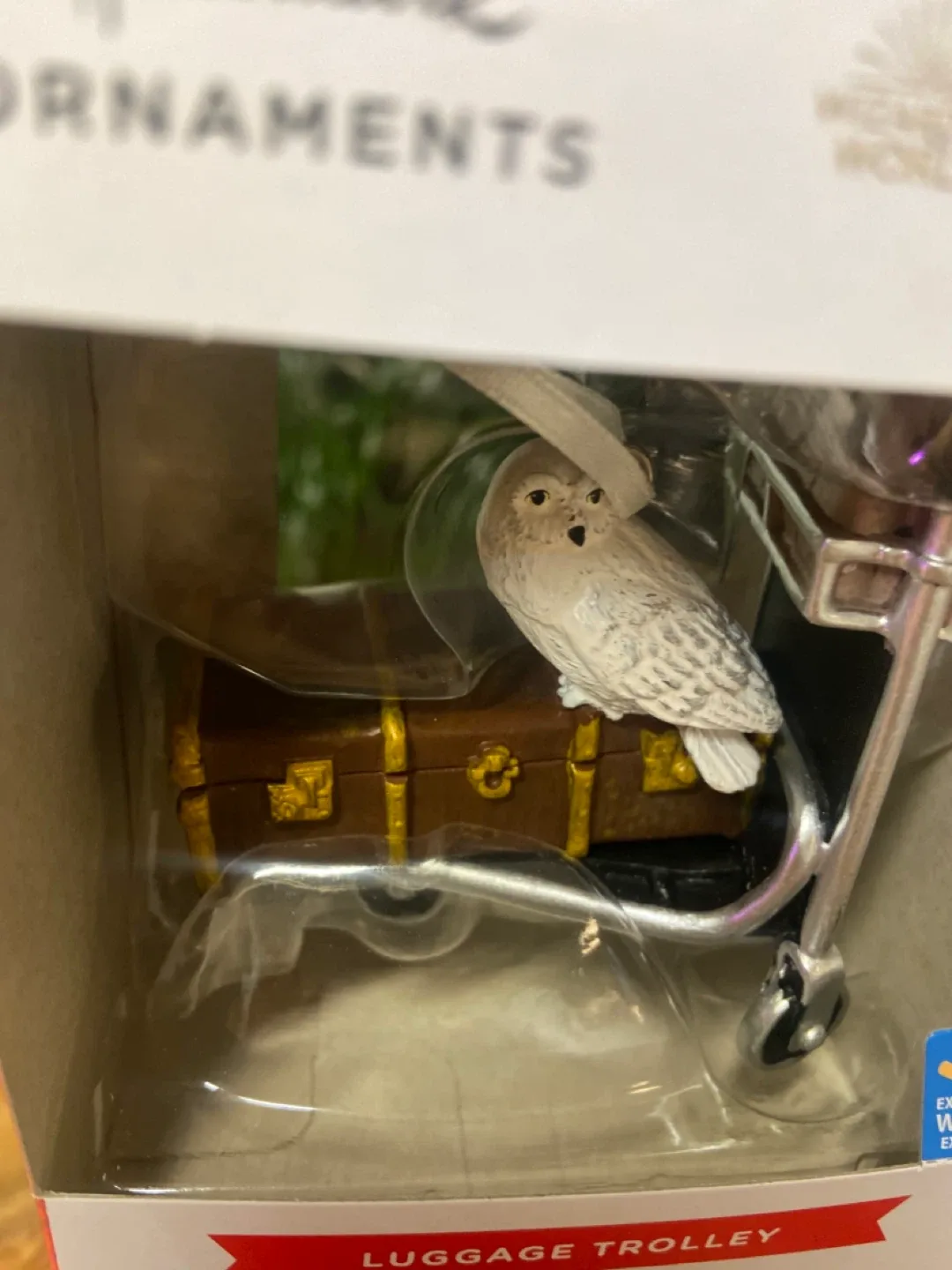 NEW: Hallmark Harry Potter Luggage Trolley Ornament image indicator(5)