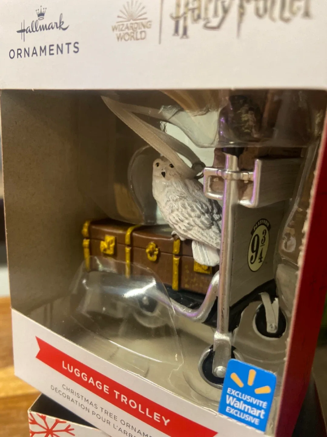 NEW: Hallmark Harry Potter Luggage Trolley Ornament image indicator(3)