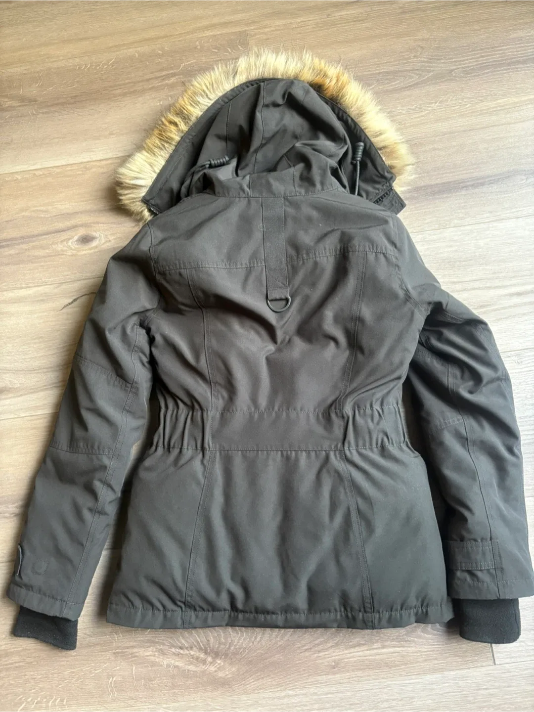 Aritzia Parka, Golden by Tna size XS image indicator(3)