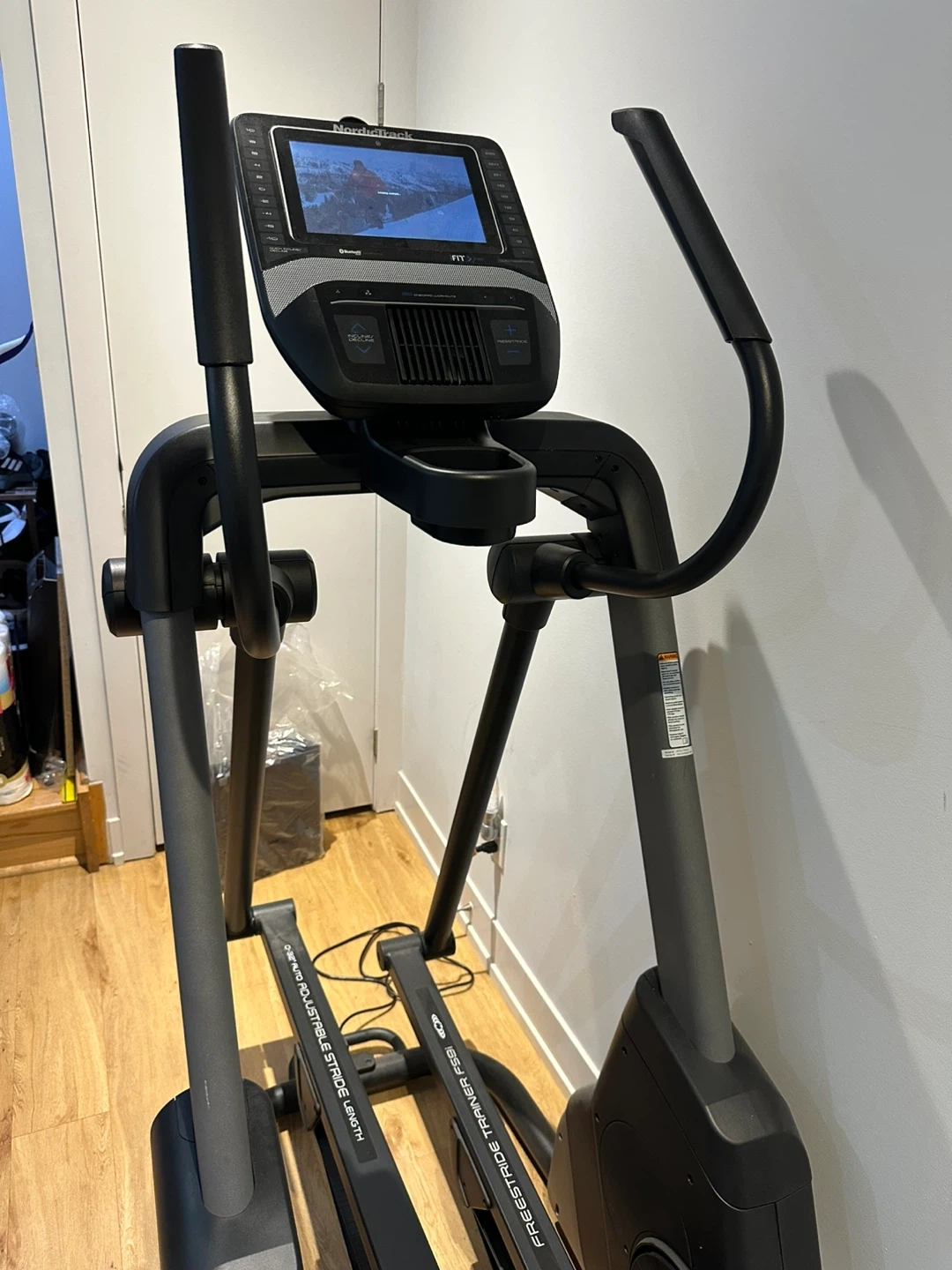 NordicTrack FreeStride Trainer FS9i Elliptical Karrot