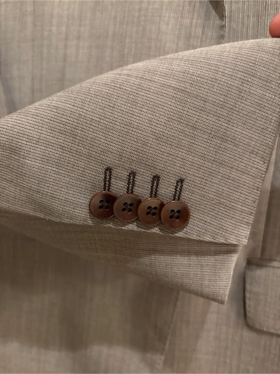 Hugo Boss Suit - Size 46L image indicator(5)