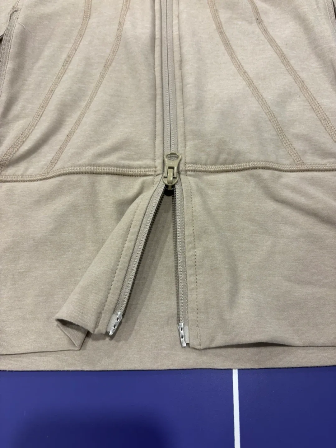 Lululemon Define Hooded Jacket Size 4 image indicator(4)