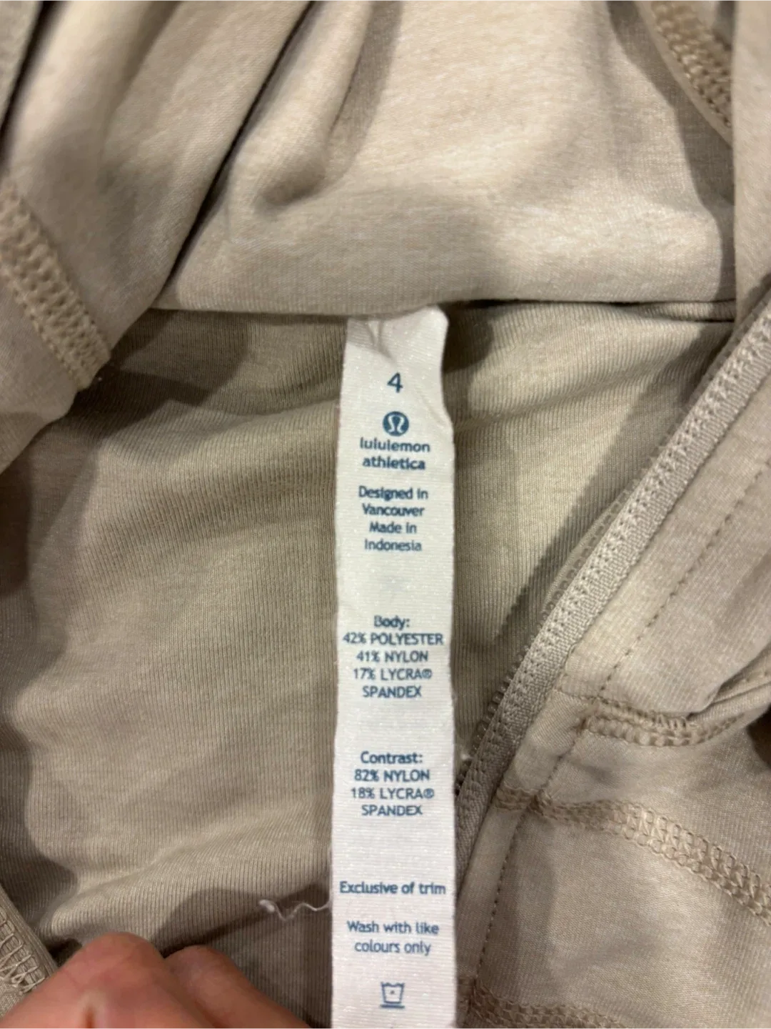 Lululemon Define Hooded Jacket Size 4 image indicator(7)