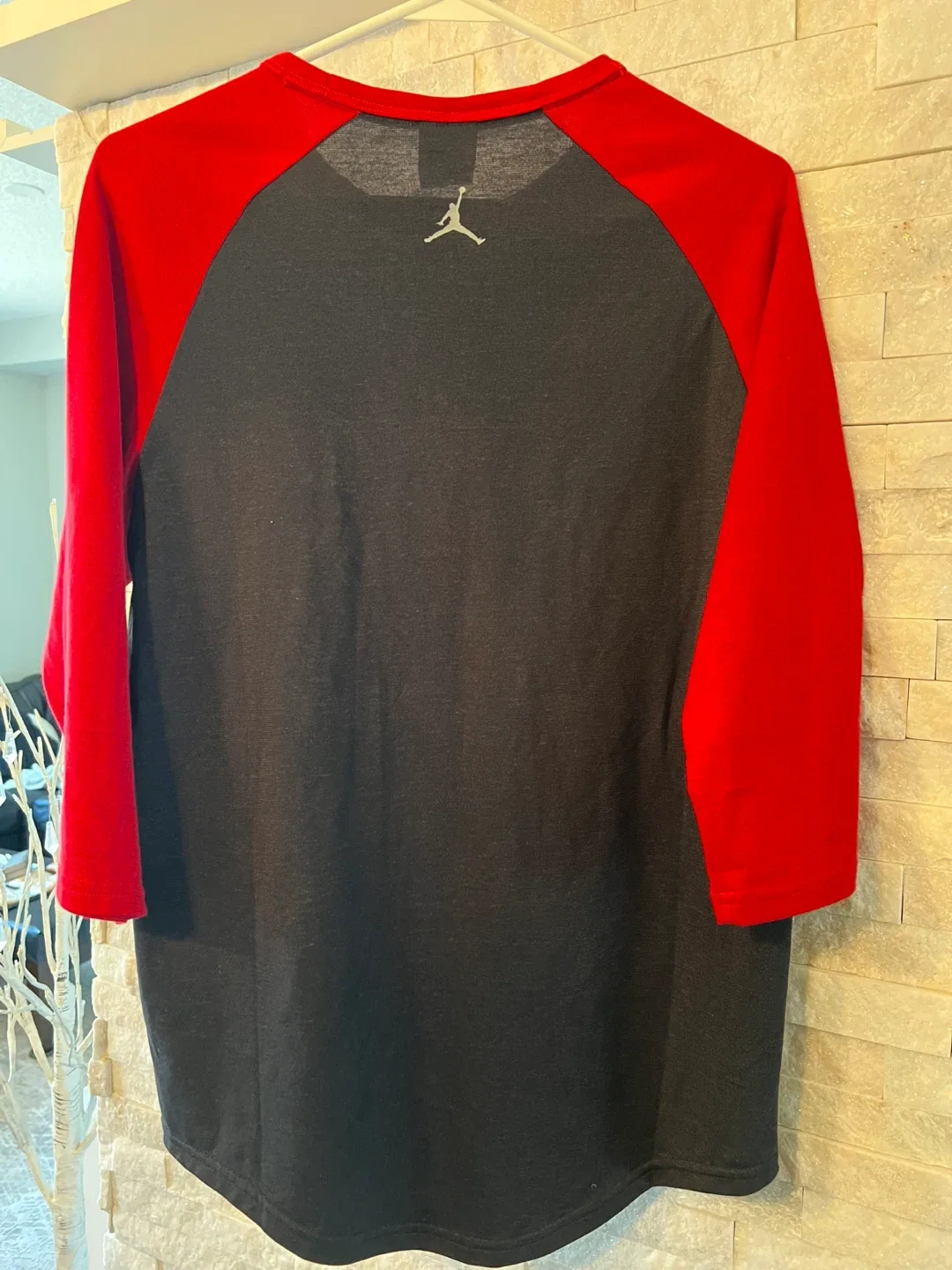 Air Jordan 23 Raglan Shirt - Red/Gray image indicator(2)