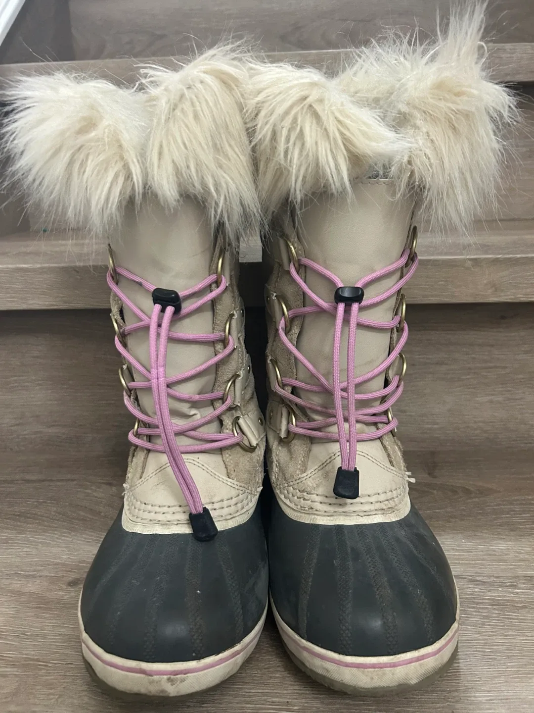 Sorel Winter Boots - youth Size 6 /woman size 7.5-8 image indicator(3)