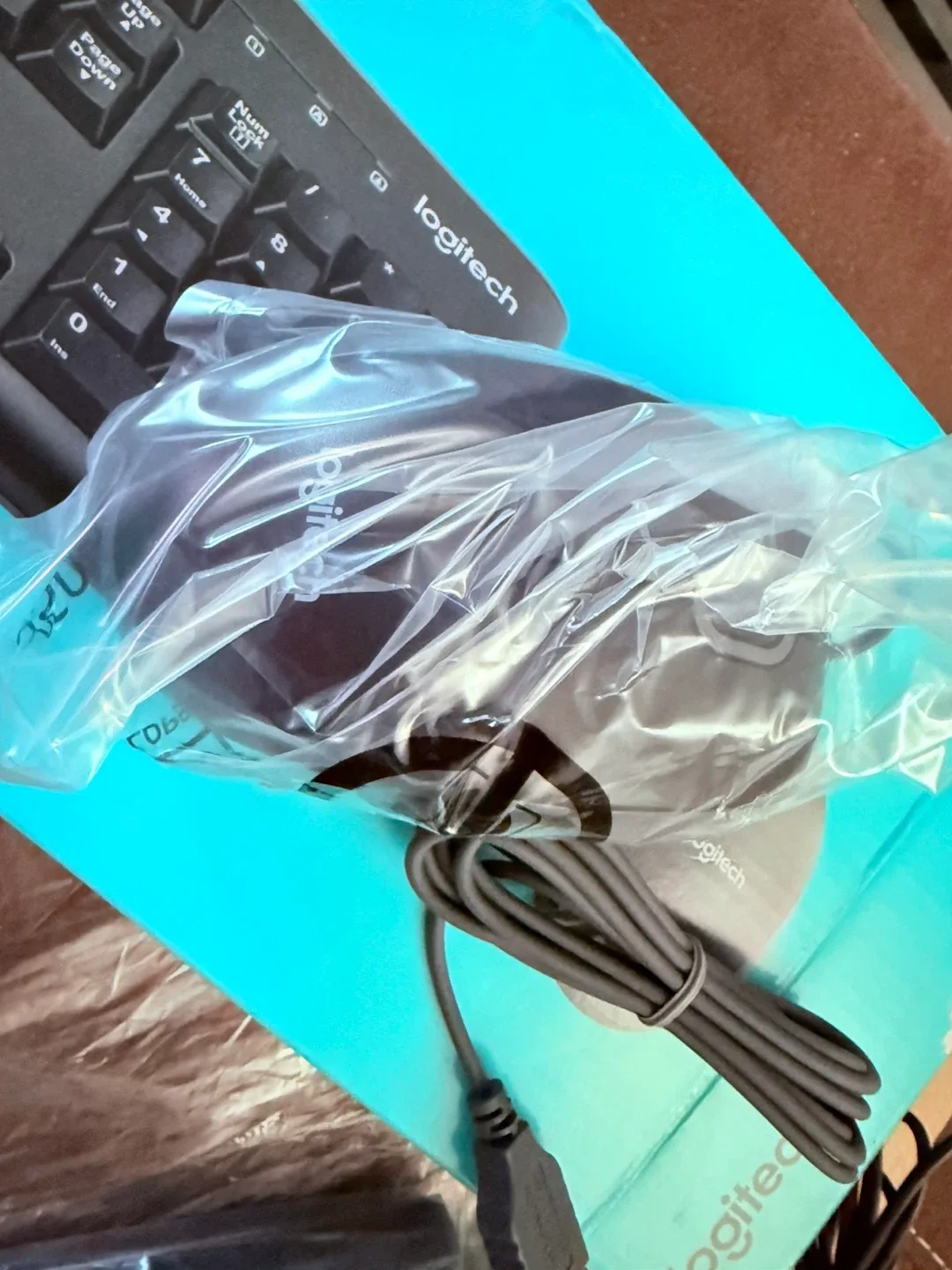 New Logitech MK120 Keyboard & Mouse Combo image indicator(2)