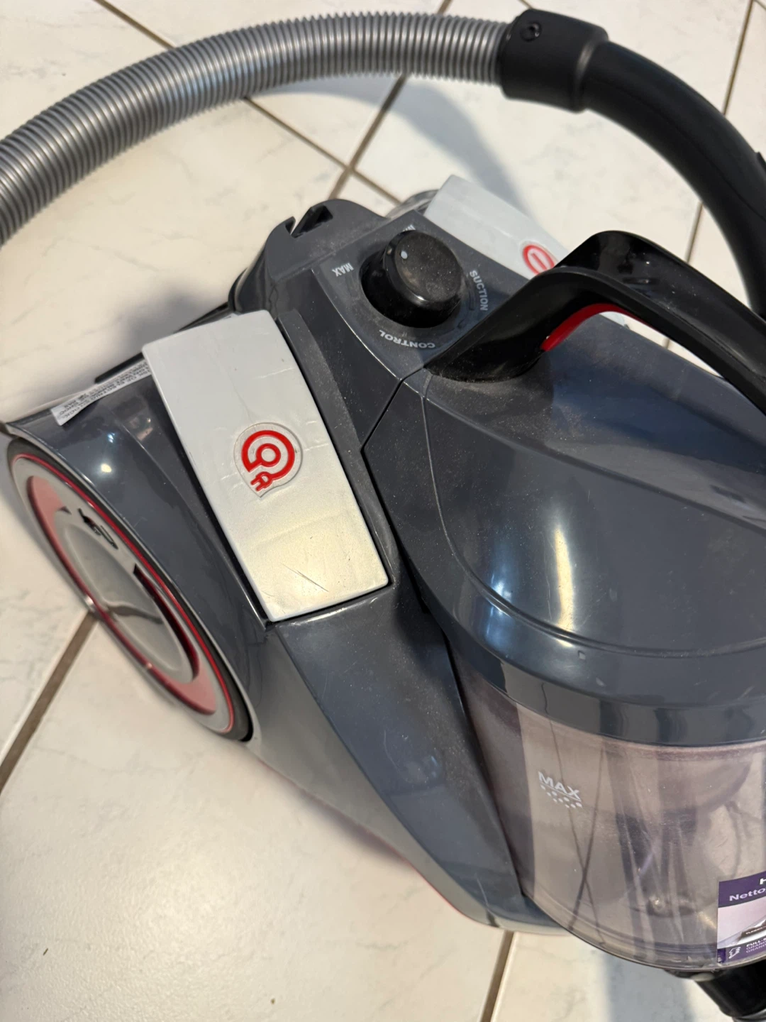 Vacuum (for carpet and hardfloor) - photo 4
