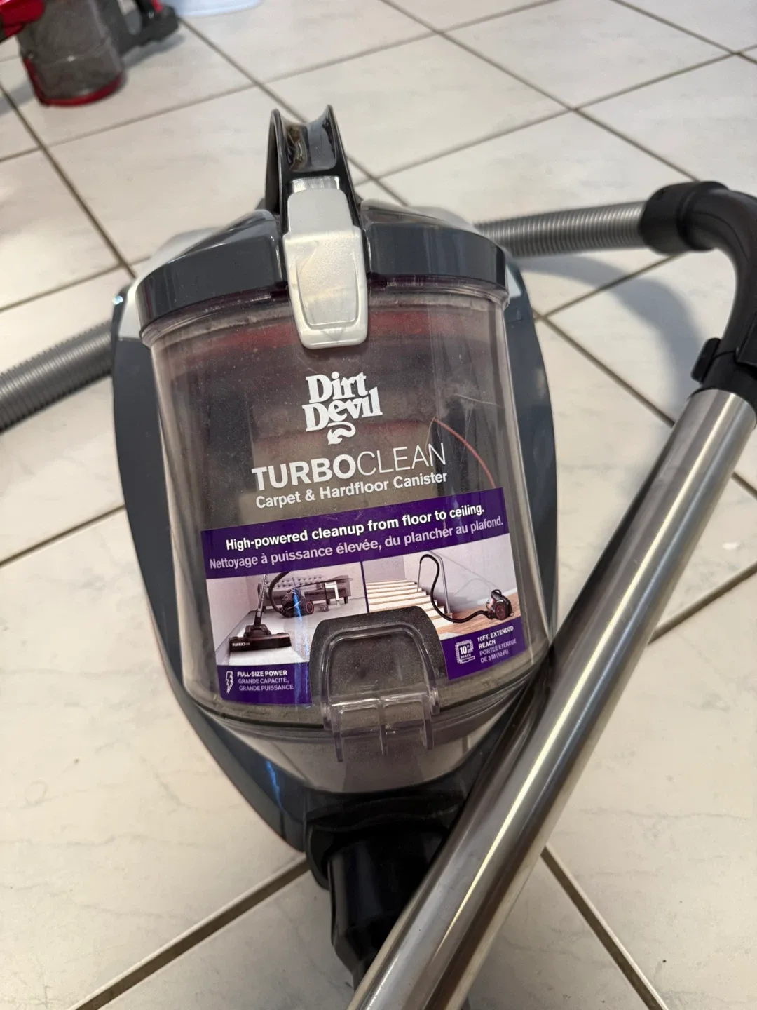 Vacuum (for carpet and hardfloor)