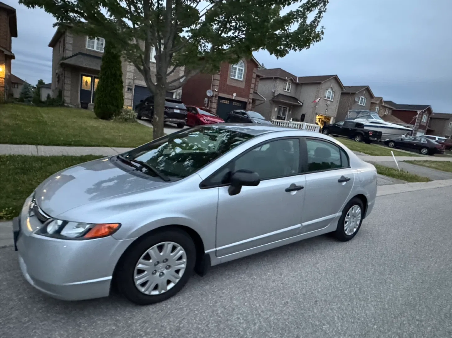 Silver Honda Civic Sedan image indicator(3)