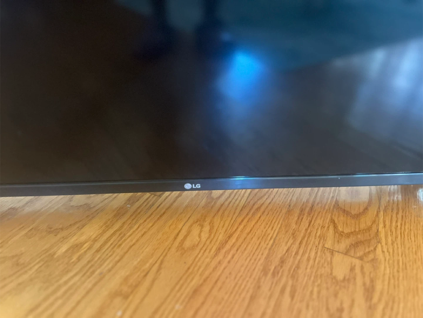LG 43UP7000PUA 43" 4K UHD TV - photo 2