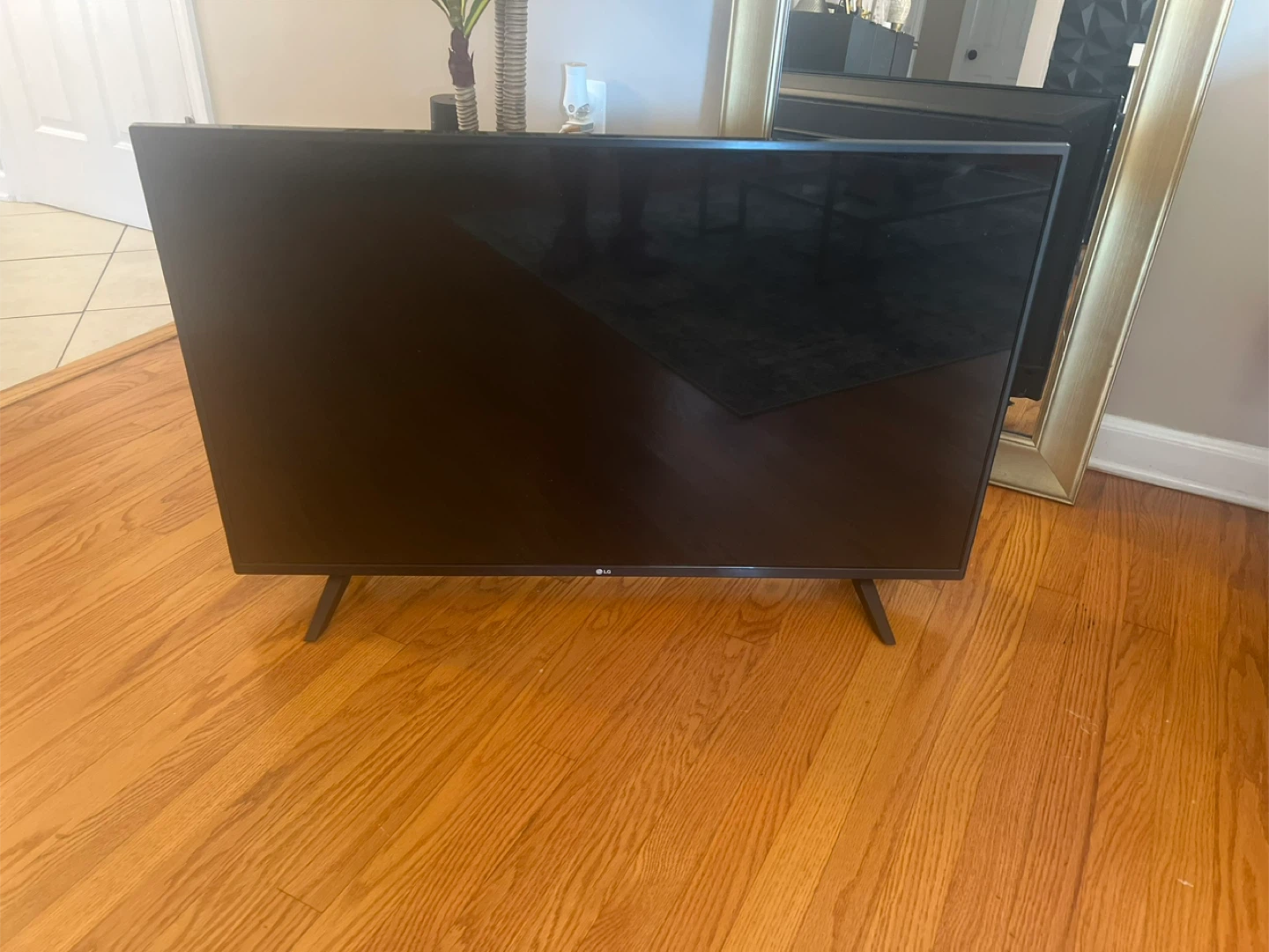 LG 43UP7000PUA 43" 4K UHD TV