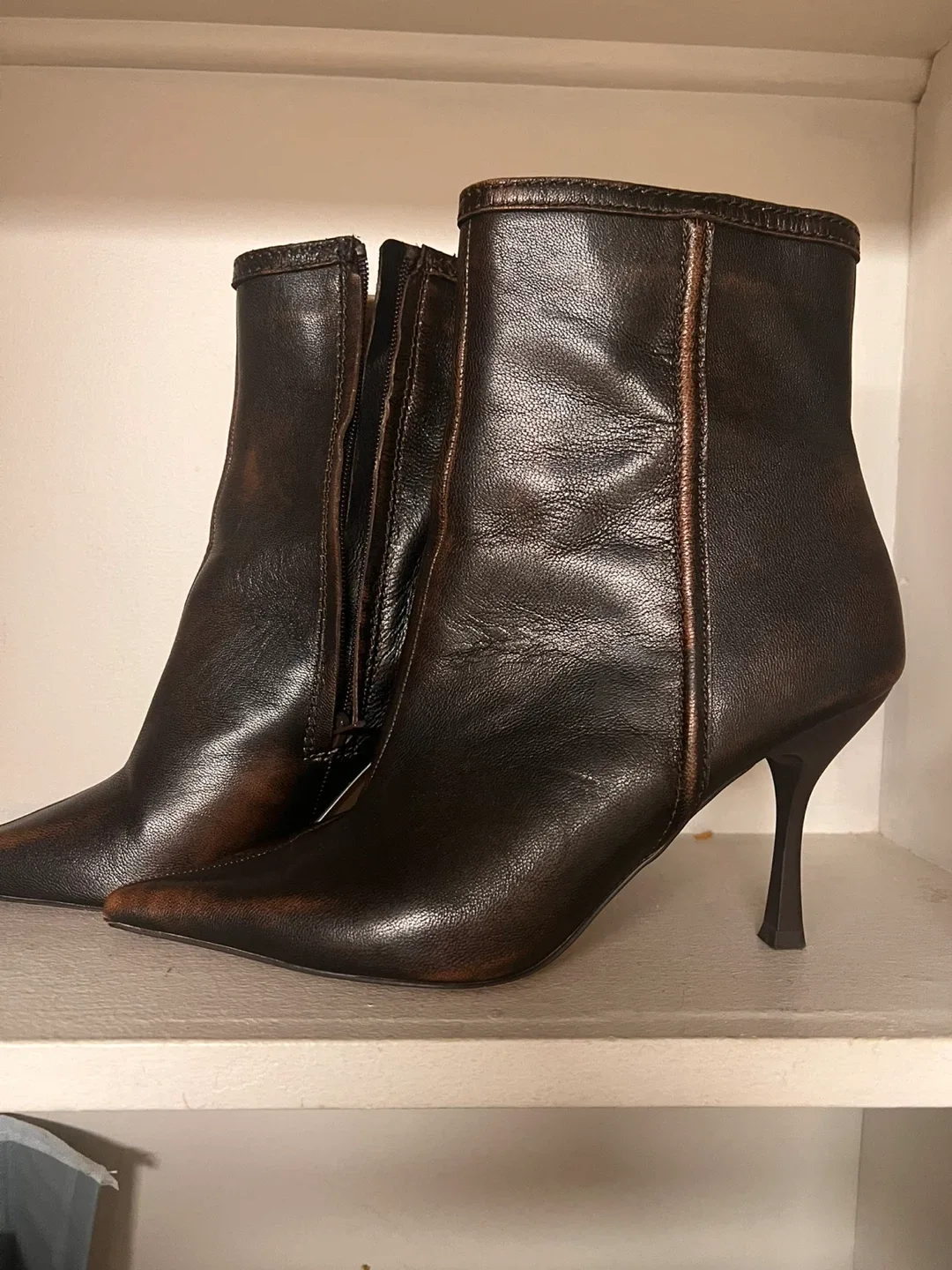 Steve Madden Leather Heeled Ankle Boots image indicator(3)