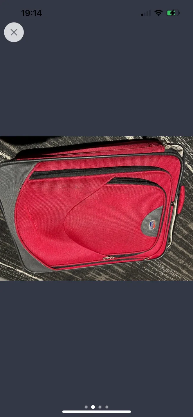 Carry on American Tourists Wheeled Suitcase image indicator(2)