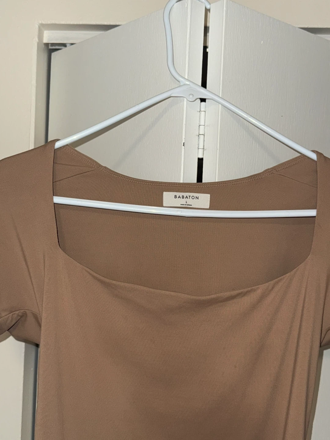 Aritzia Babaton Contour Bodysuit