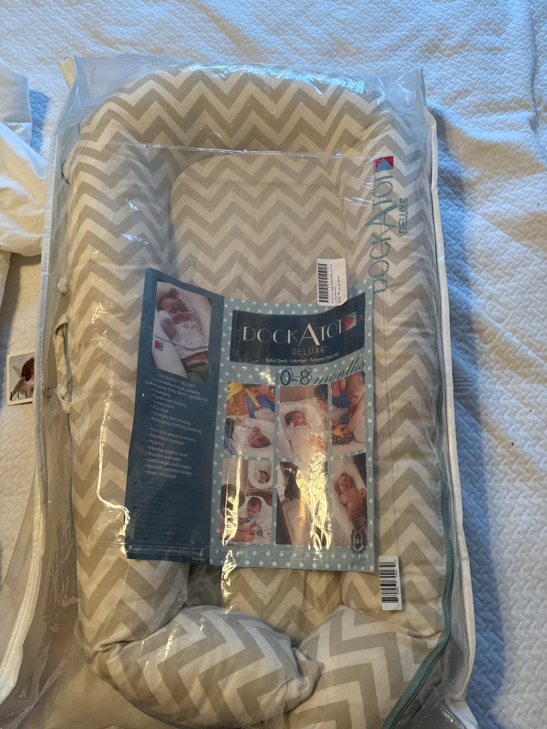 DockATot Deluxe Baby Lounger (0-8M) - used