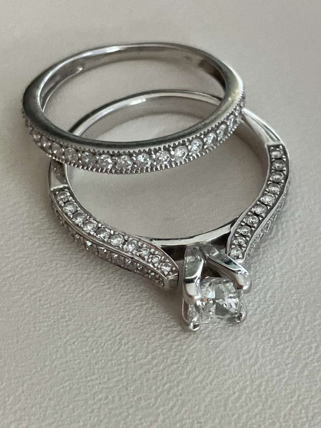 14k white gold & Real Diamond Wedding Ring Set image indicator(3)