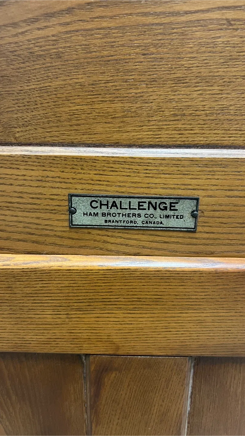 Vintage Ham Brothers Co. Challenge Ice Box image indicator(2)