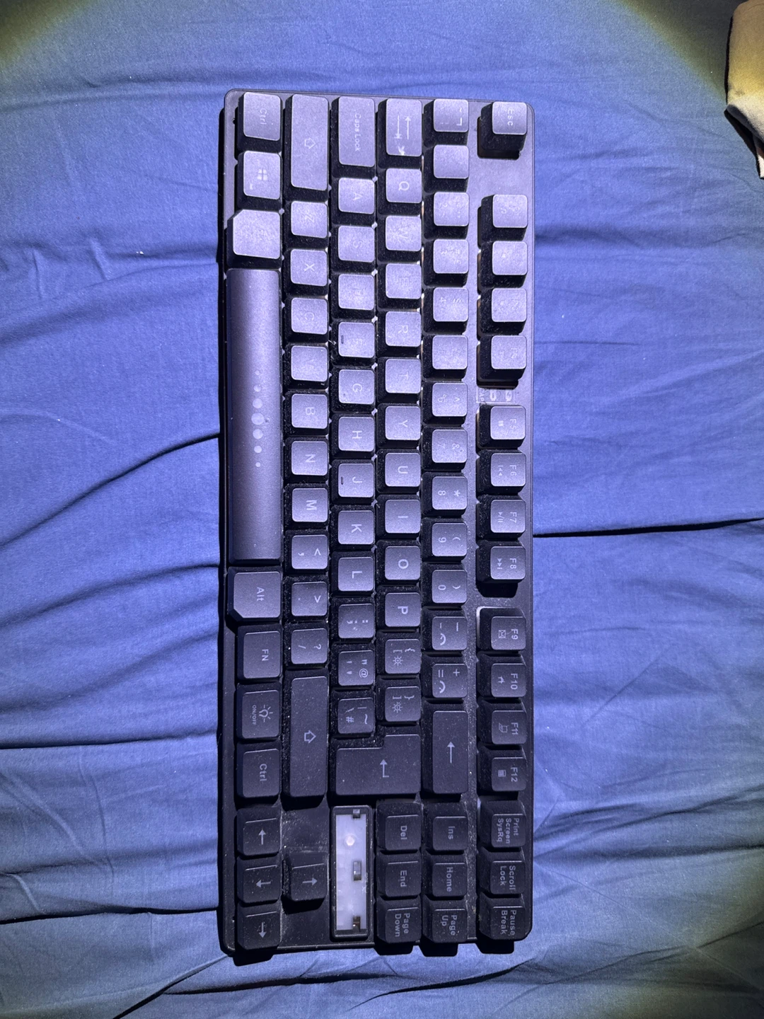 Generic wireless keyboard with the wireless dongle