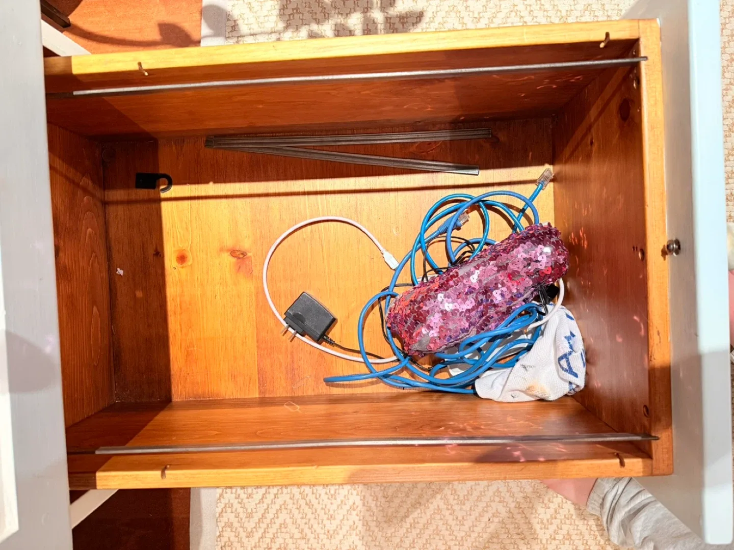 Wooden Desk with Drawers image indicator(3)