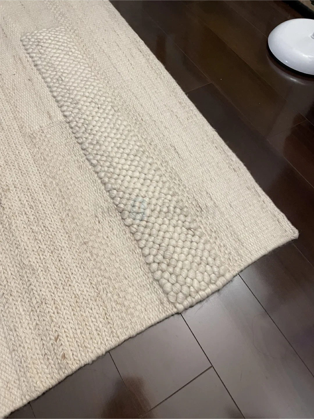 IKEA Bronden Rug, Handmade Beige, 5'7" x 7'10" image indicator(3)