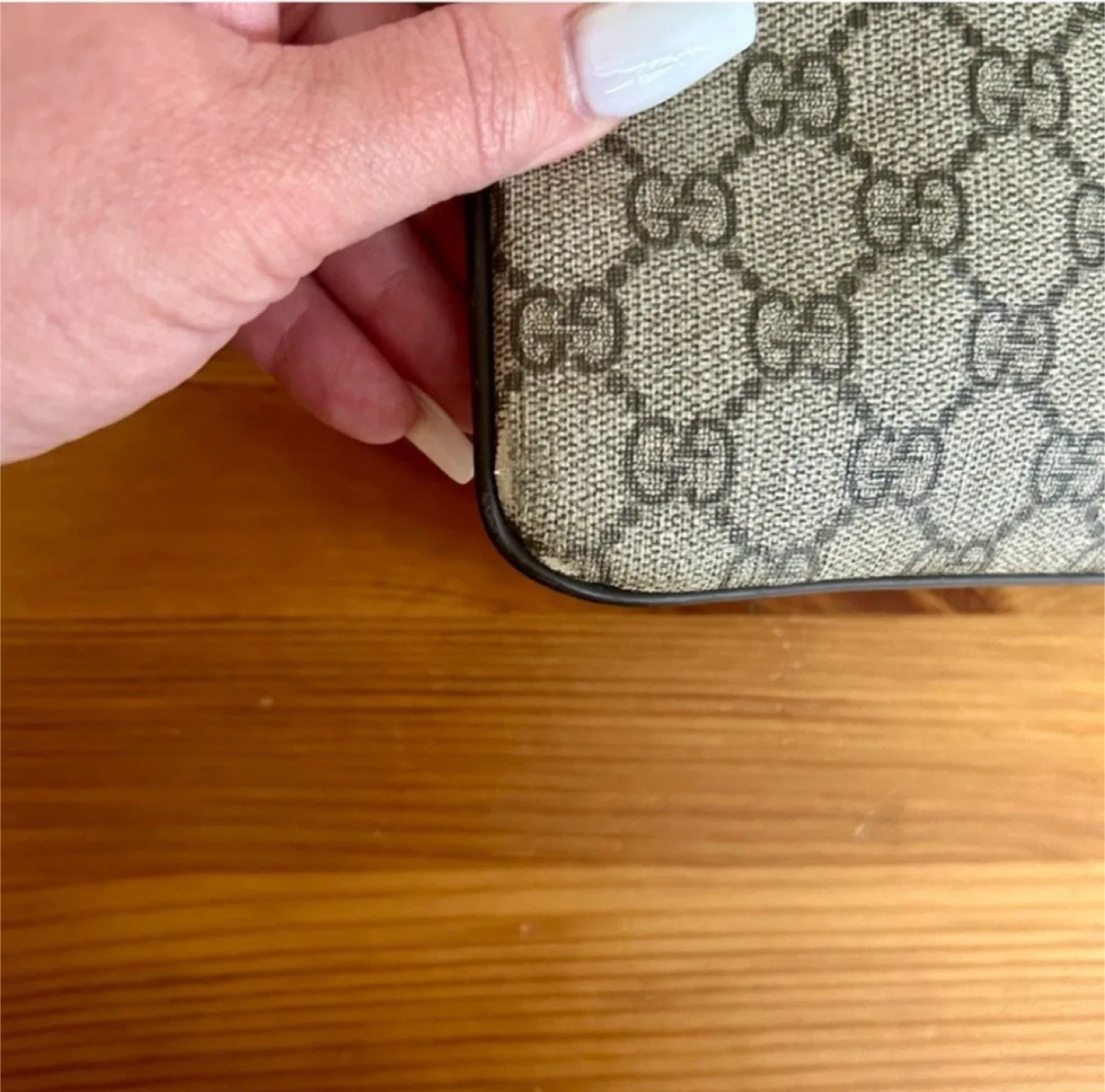 💯AUTHENTIC GUCCI MONOGRAM CROSSBODY BAG image indicator(6)