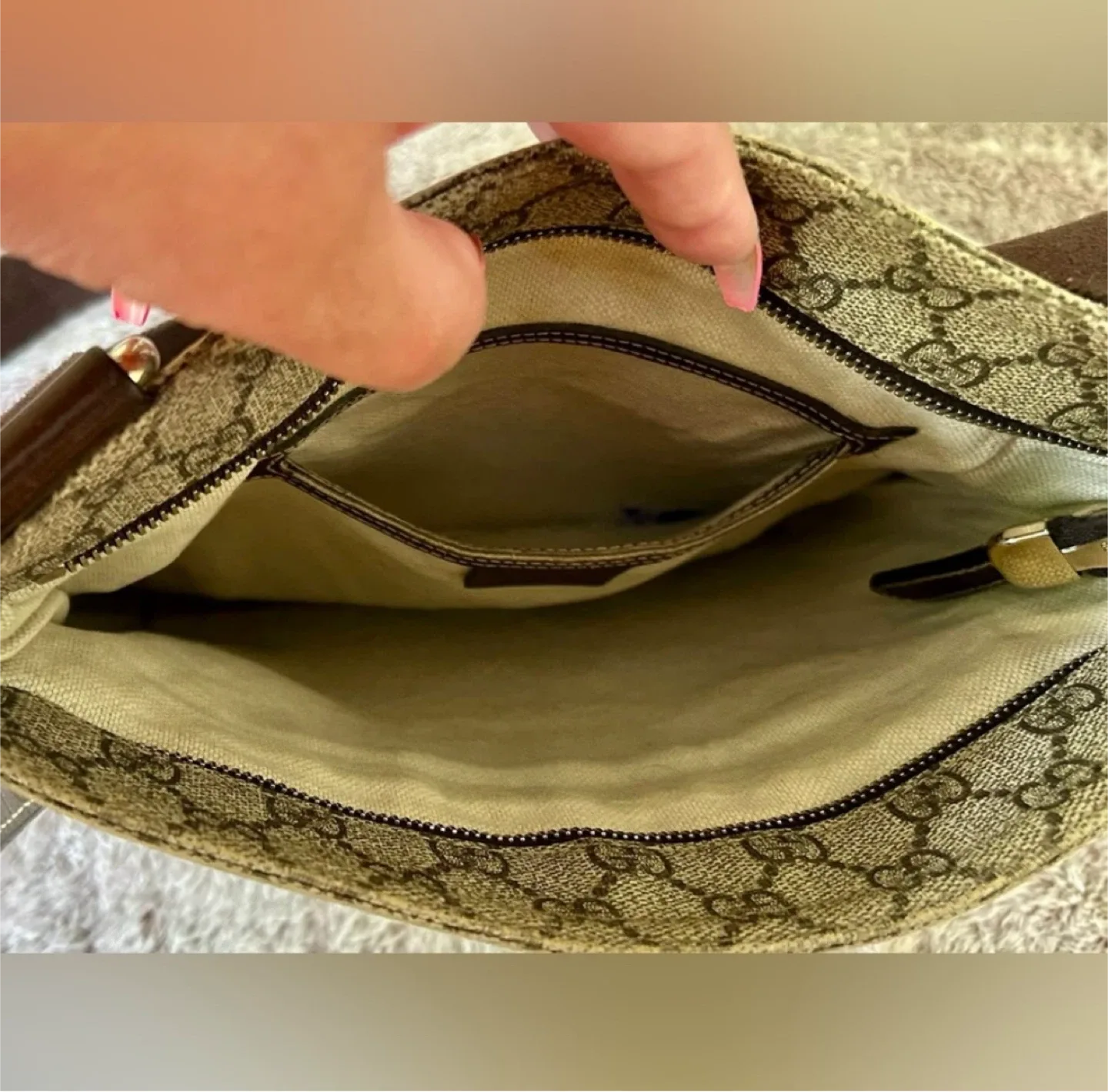 💯AUTHENTIC GUCCI MONOGRAM CROSSBODY BAG image indicator(9)