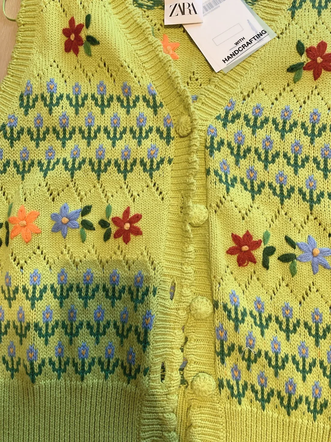 New Zara Knit Floral Vest - Size S image indicator(4)